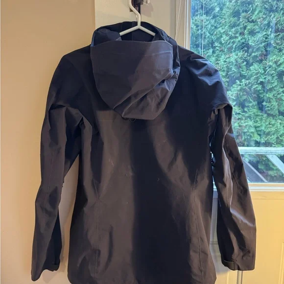 Arc’teryx Beta SV Jacket Shell - Picture 2 of 6